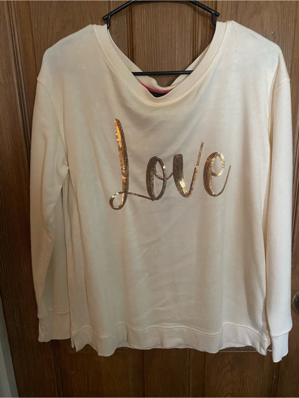 Jane & Delancey cream long sleeve top w/ a gold sequined "love" graphic.NWT - Picture 5 of 6